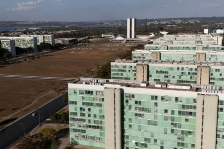 No momento, você está visualizando Governo fala sobre ponto facultativo em jogos do Brasil na Copa
