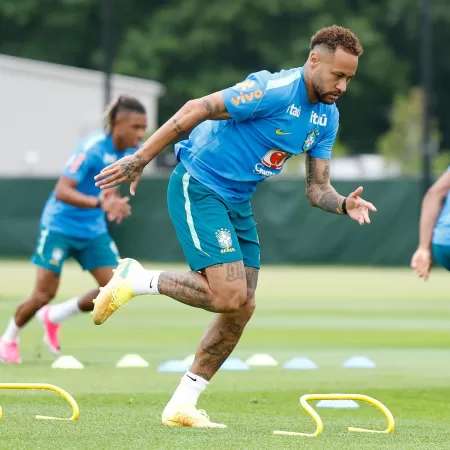 Neymar talvez jogue entre 15 a 20 minutos contra Escócia