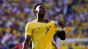 Leia mais sobre o artigo Talento de Vini Jr. salva Brasil de sufoco contra Marrocos, e seleção fica no empate